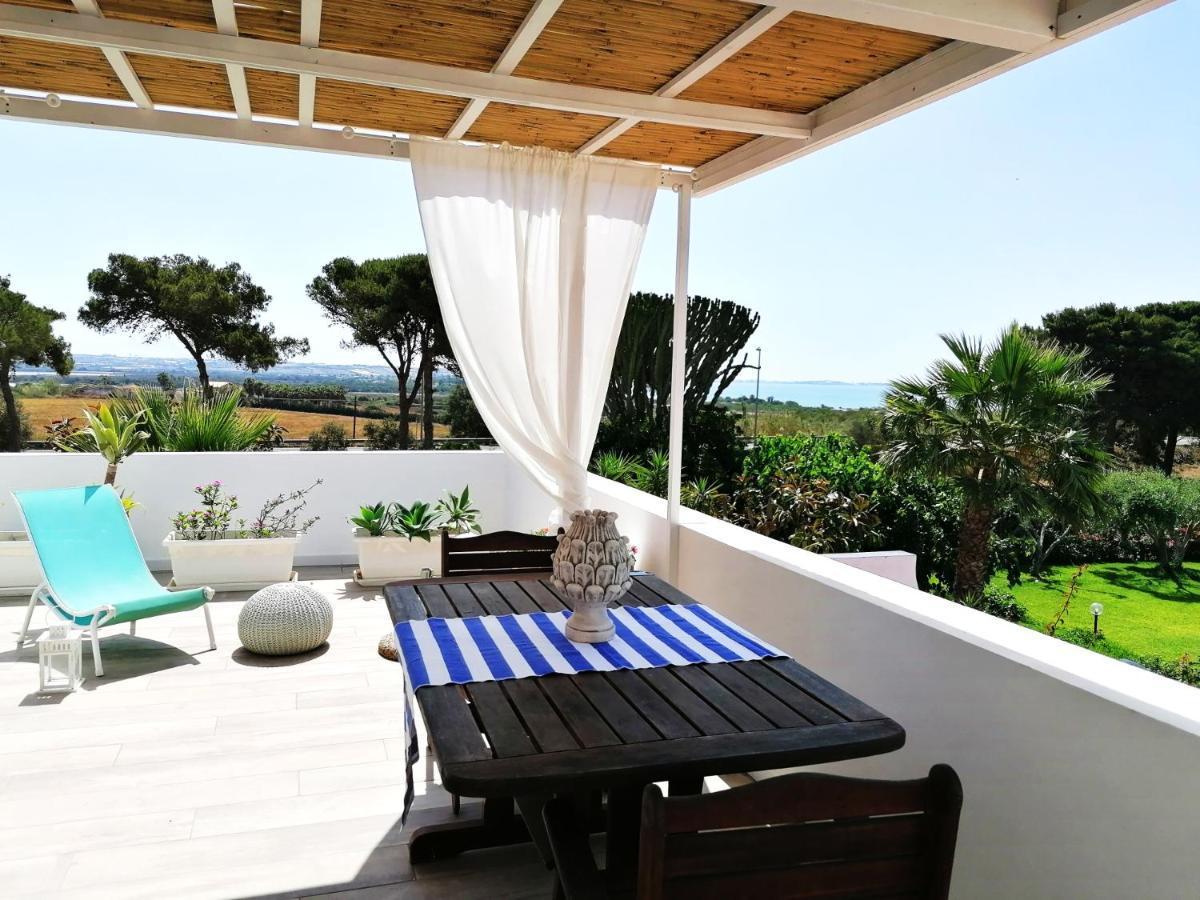 Апартаменты Romantic House Porto Ulisse Санта-Мария-дель-Фокалло Экстерьер фото