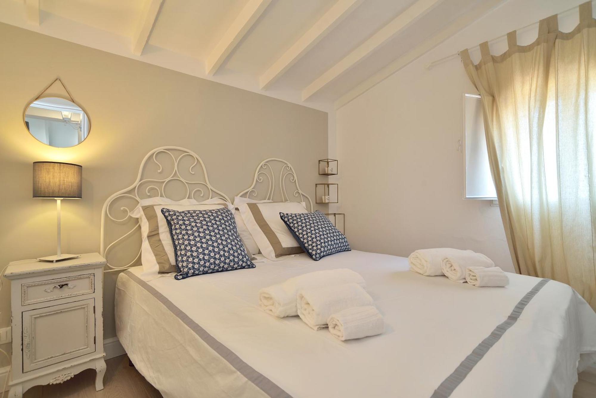 Апартаменты Romantic House Porto Ulisse Санта-Мария-дель-Фокалло Номер фото